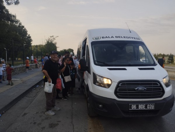 Özcan’dan Yavaş’a sert tepki: TEKNOFEST’e neden gelmedin?